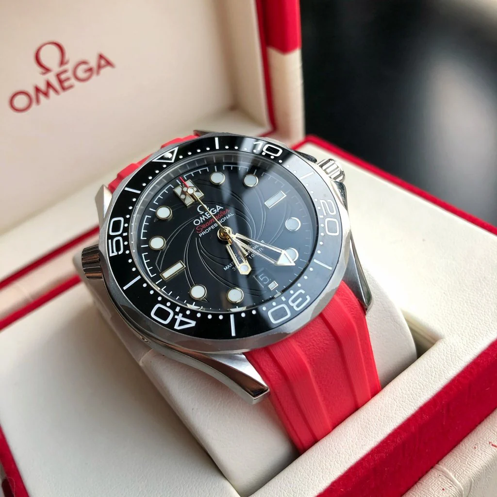 Omega Watch SEAMASTER DIVER 300M CO-AXIAL 42MM 007 RED RUBBER