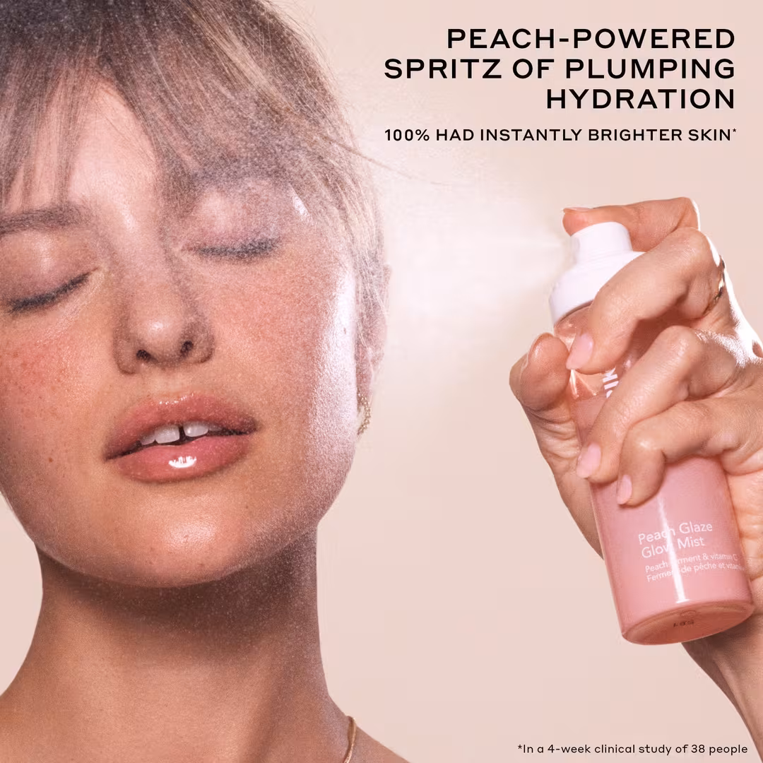 OLEHENRIKSEN  Peach Glaze Glow Plumping and Hydrating Mist with Vitamin C