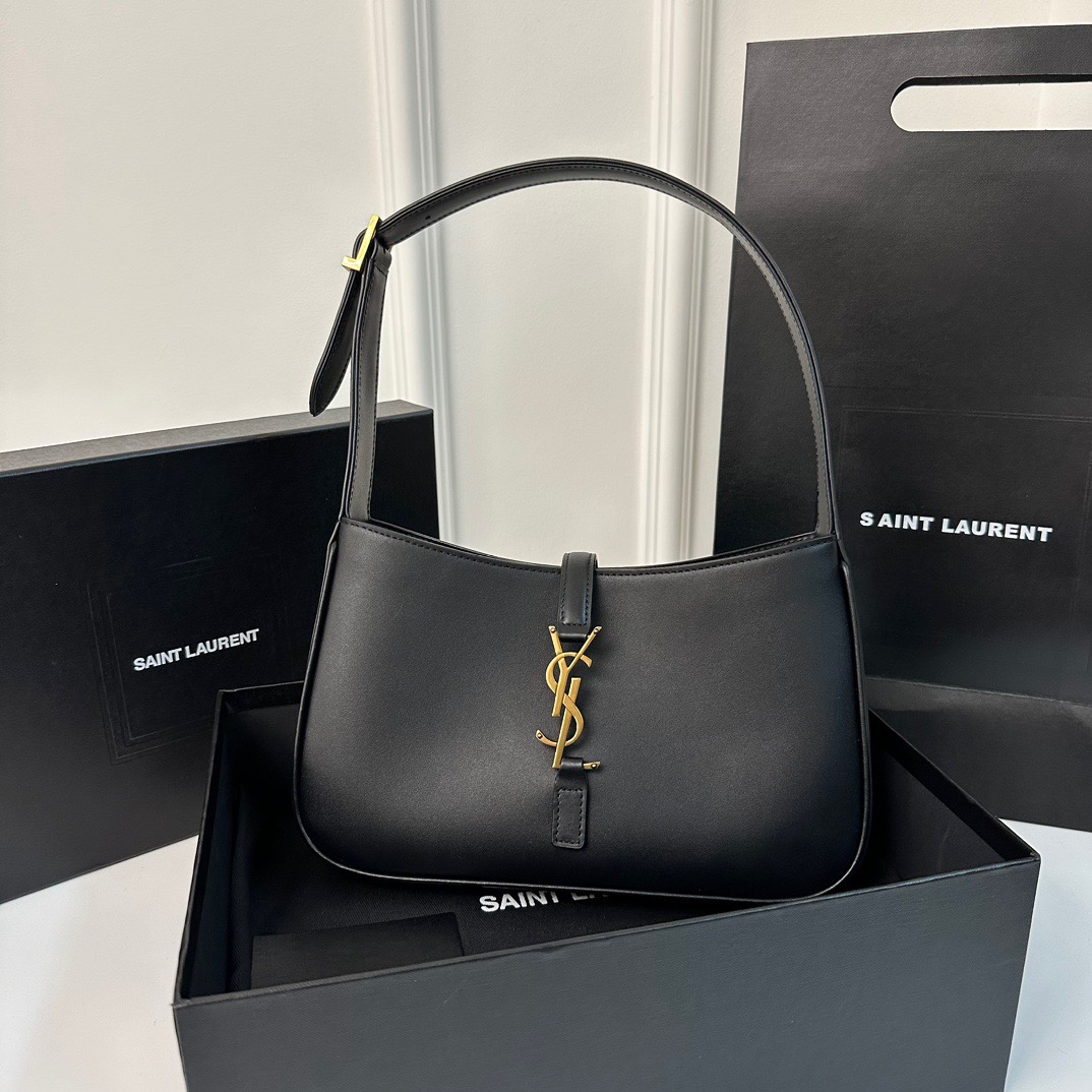 Saint Laurent Le 5 à 7 Hobo Shoulder Bag