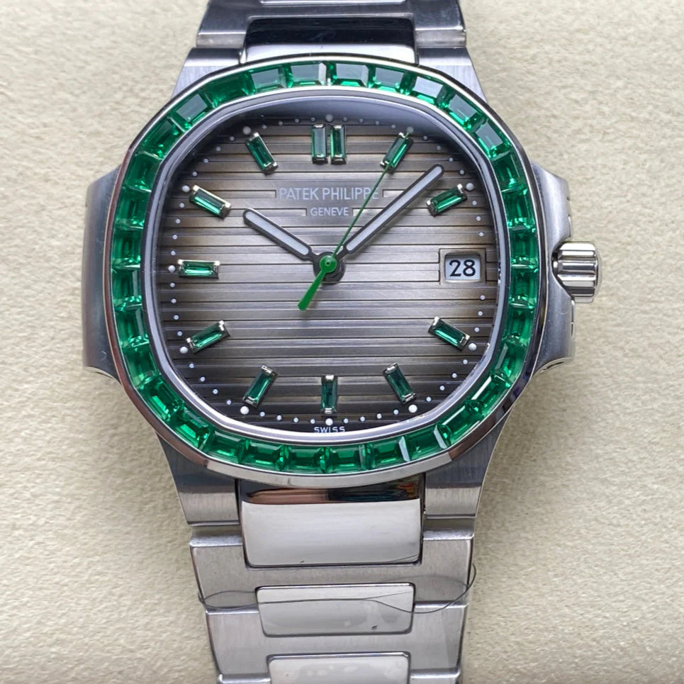 PATEK Nautilus 35.2mm Silver Green Black Dial