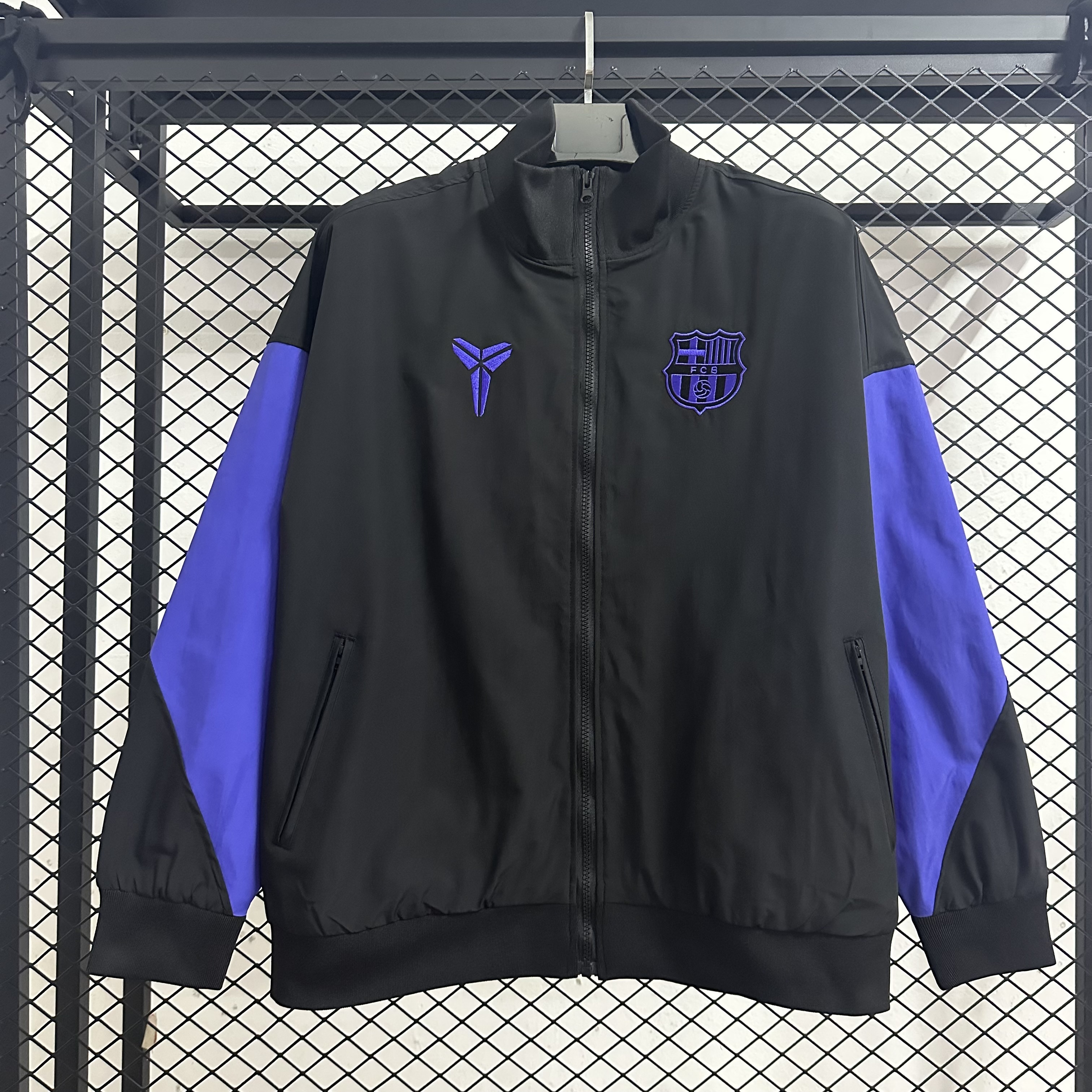 25-26 Barcelona collaboration black purple retro trench coat