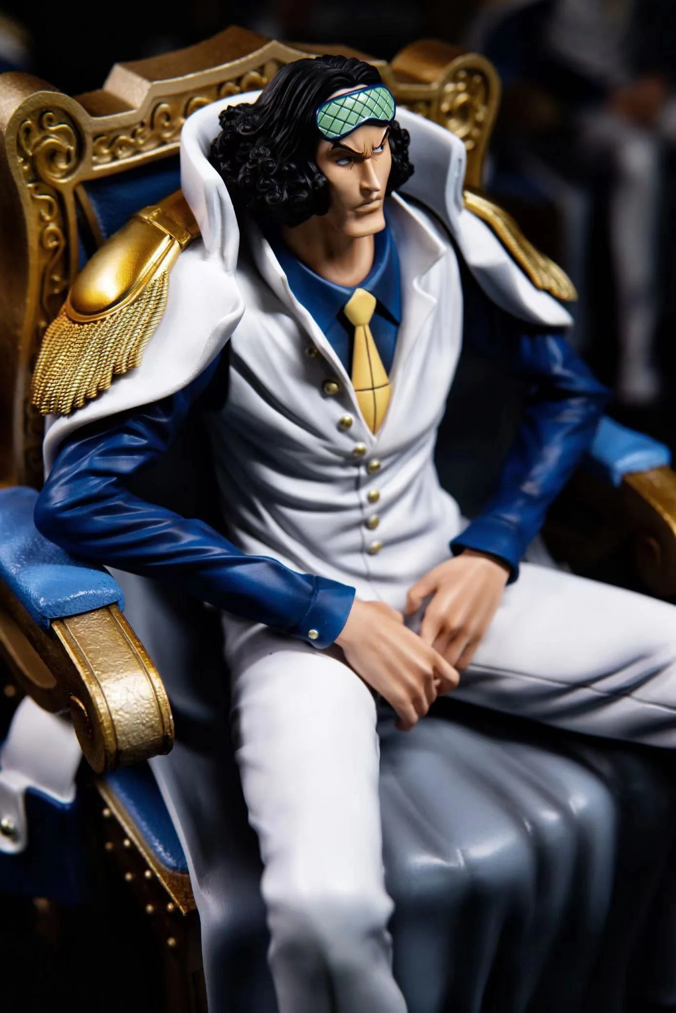 BT Studio - Sitting Pose Kuzan | 坐姿青雉