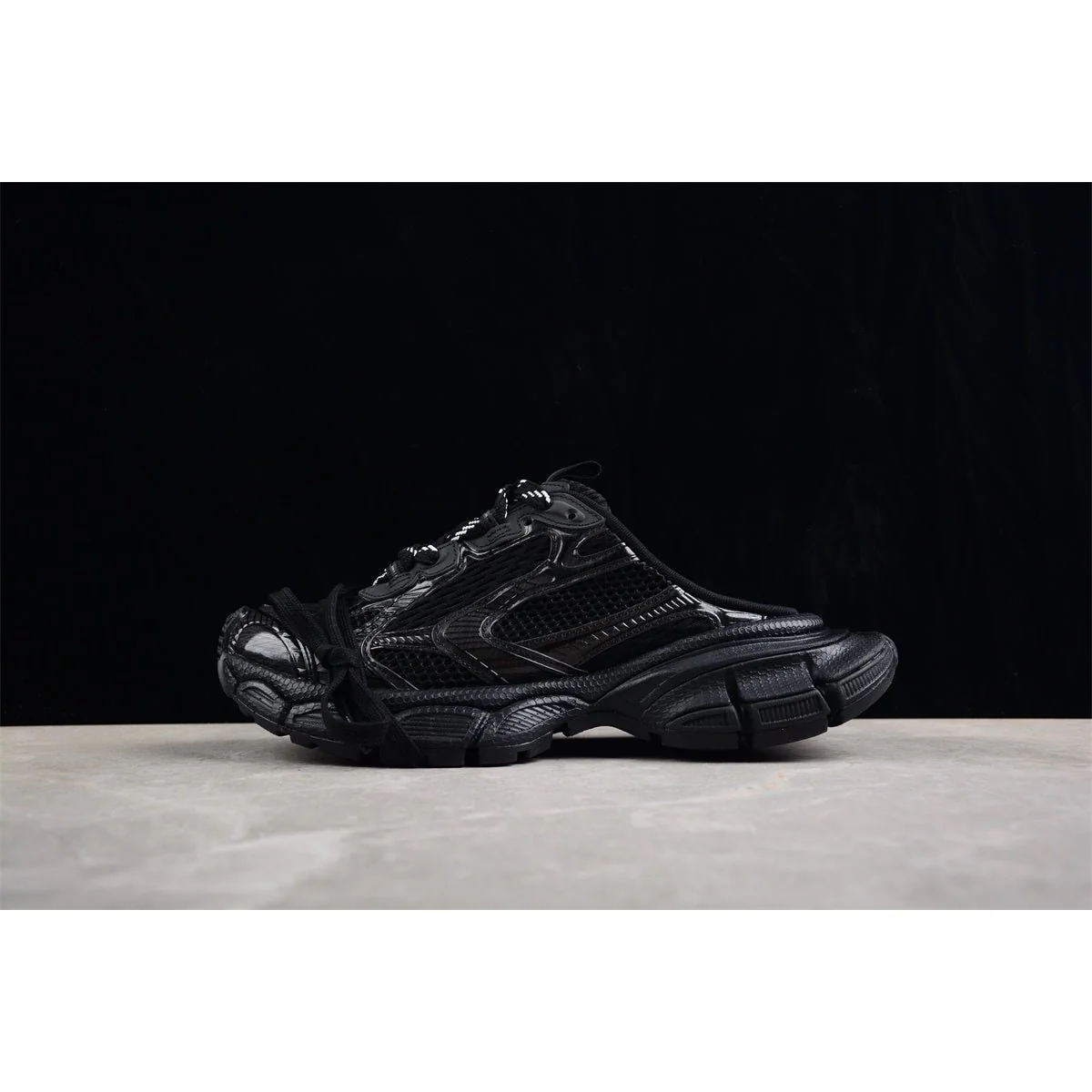 BALENCIAGA 3XL MULE x ALL BLACK