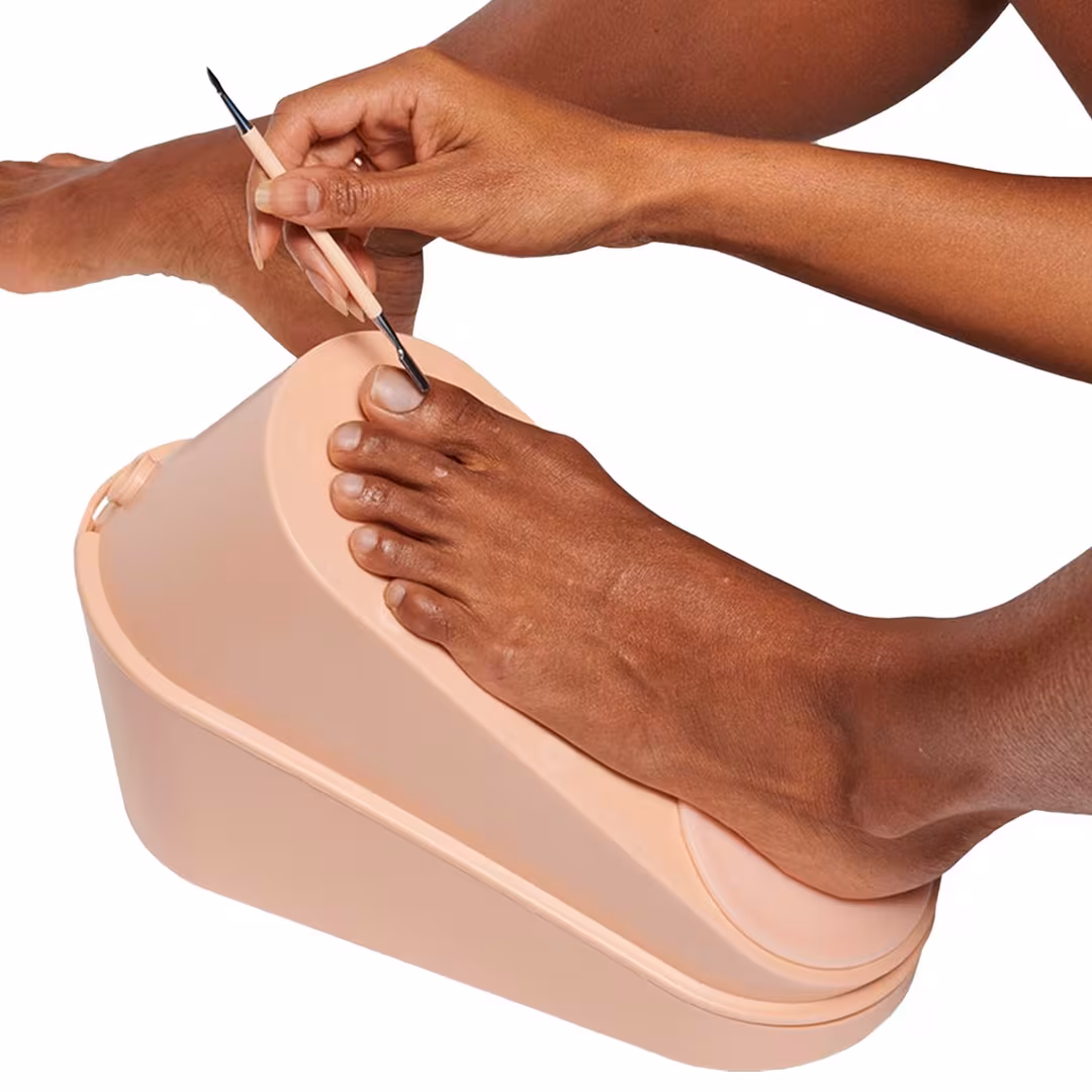 Olive & June  Pedi Cuticle Pusher