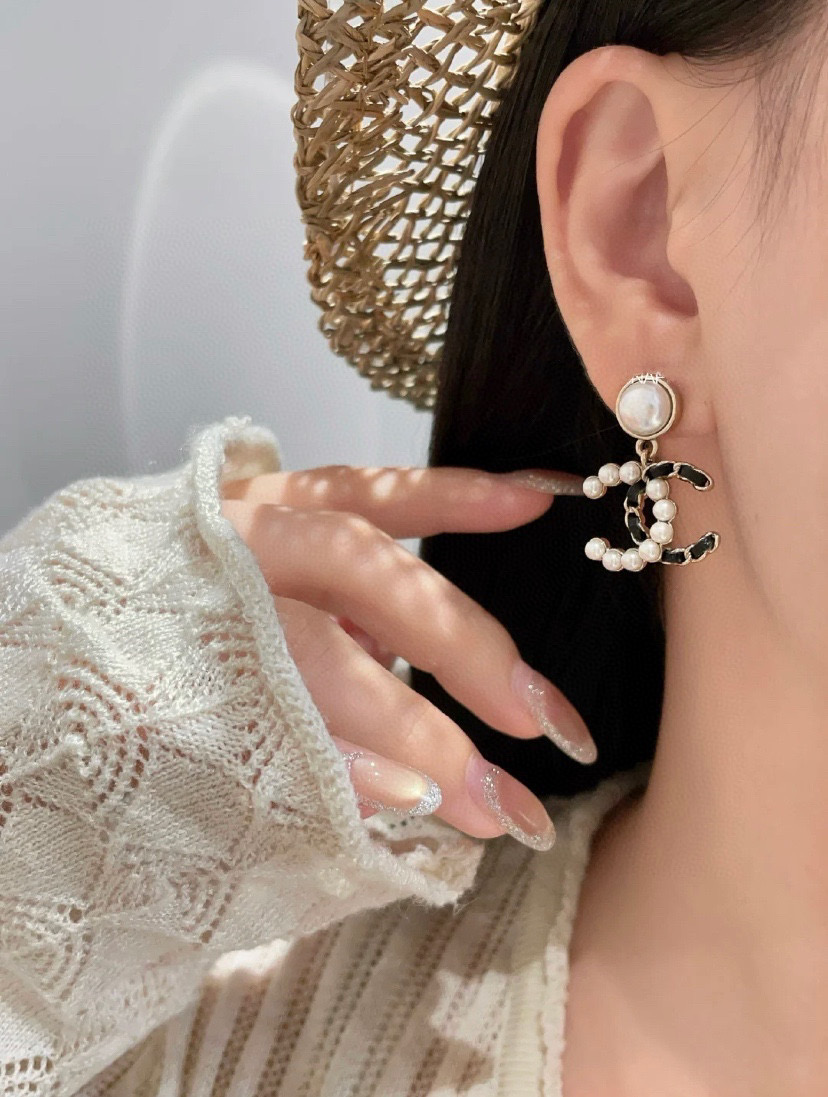 Chanel CC Pearl Earrings
