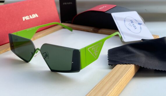 Prada sunglasses 39