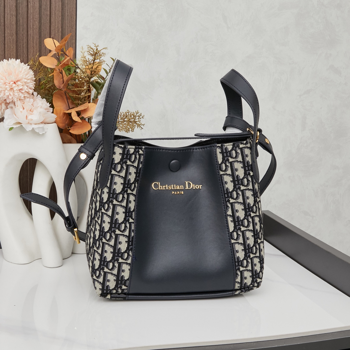 Dior Shoulder Bag Ladies' Favorite