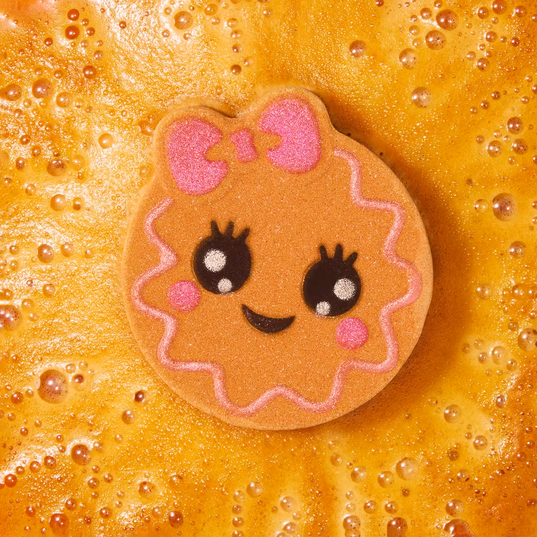 ULTA Beauty Collection  Holiday Gingerbread Girl Cookie Bath Bomb Fizzer
