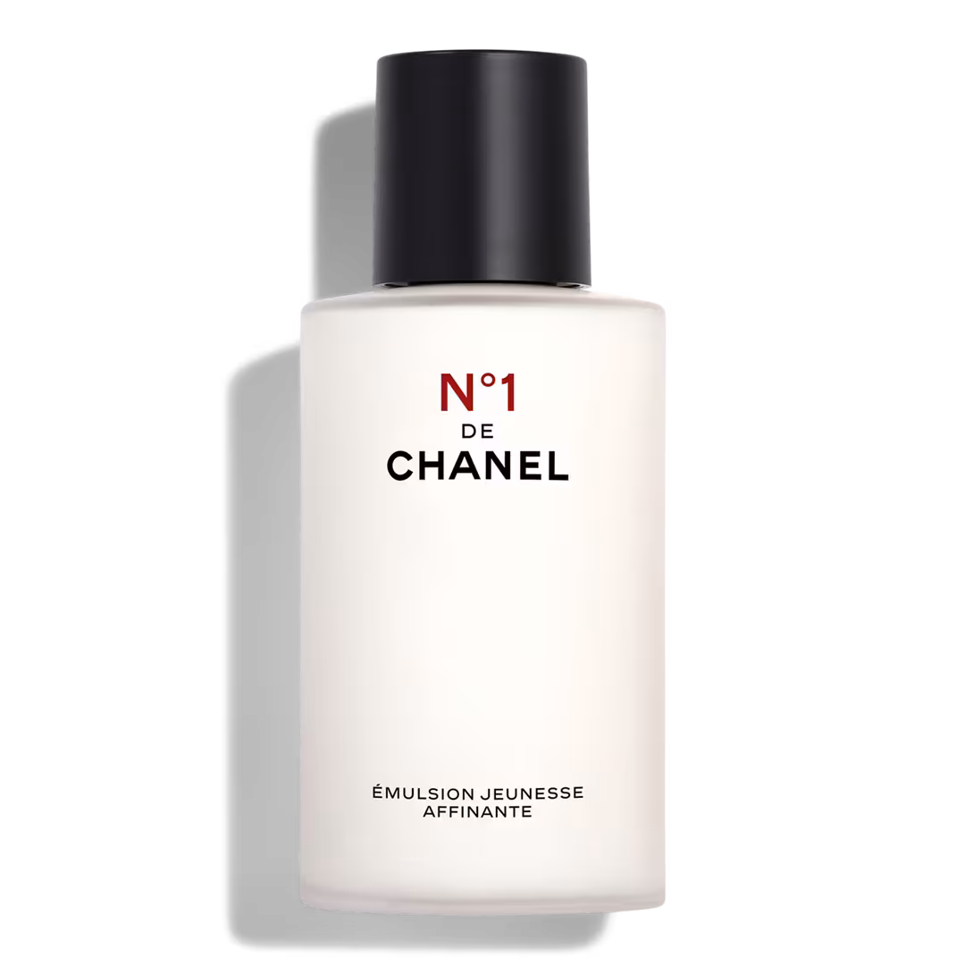 CHANEL  N°1 DE CHANEL REFINING YOUTH EMULSION Refines Skin Texture - Mattifies - Smooths