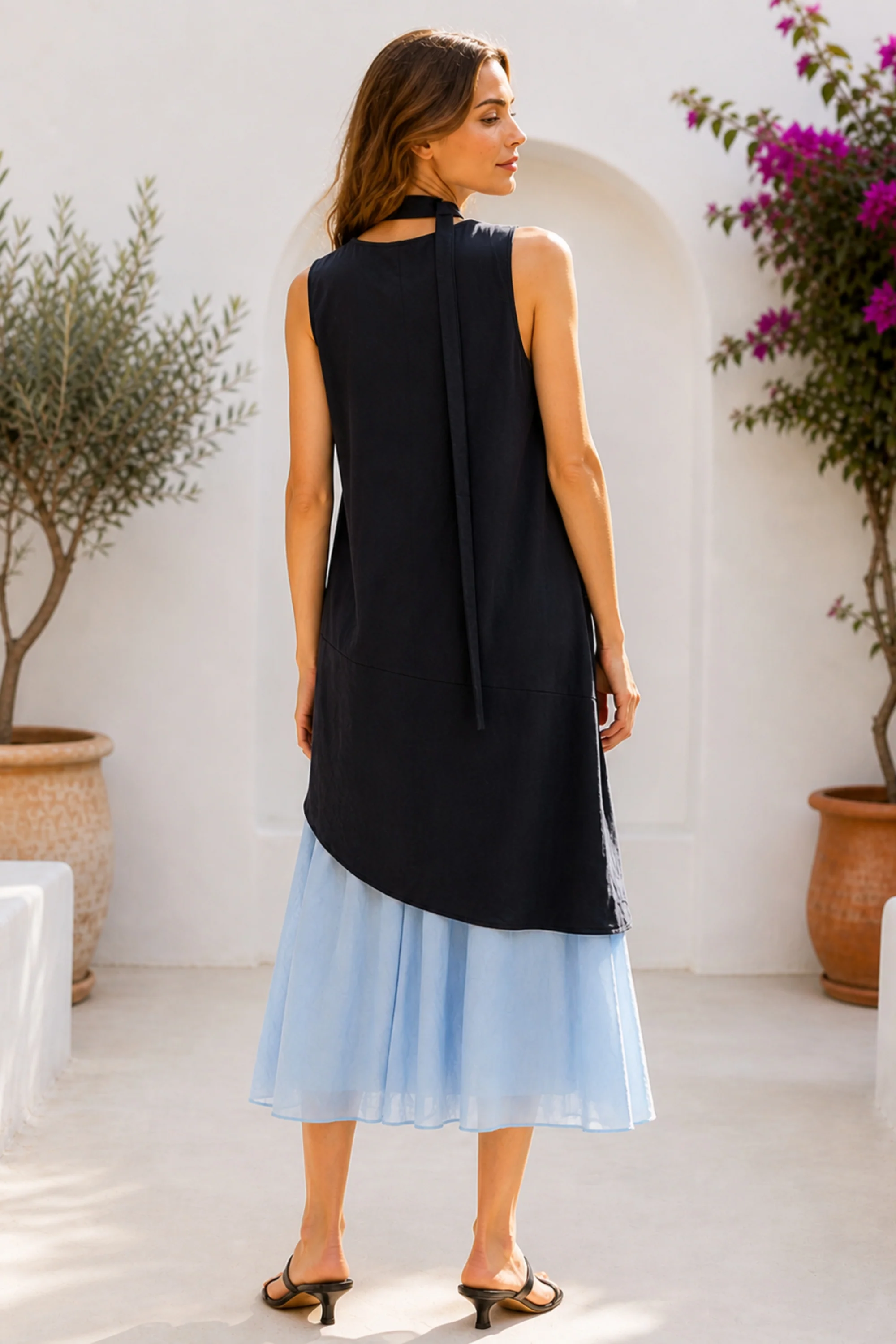 Aeris Noir Flow Dress