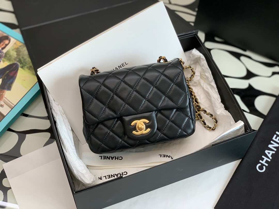 CHANEL - 21C Shoulder Bag Black