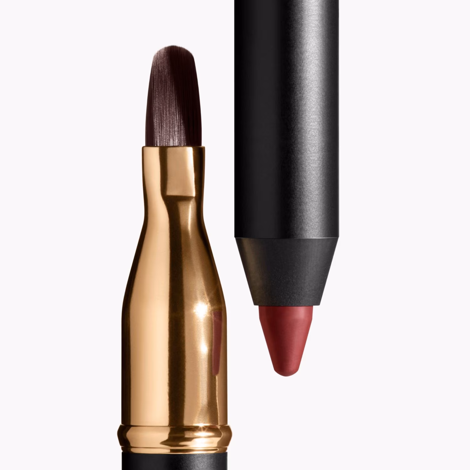 LE CRAYON À LÈVRES