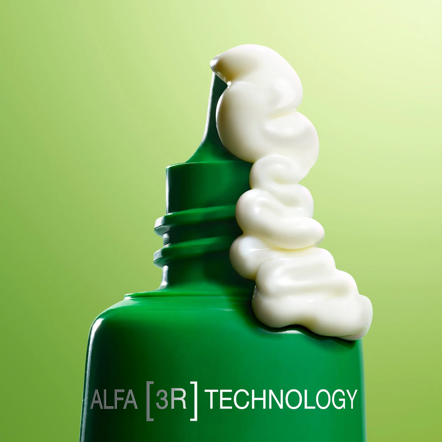 Die gezielte Pflege für Augenkonturen und Lippen, Nuxuriance Ultra 15 ml
