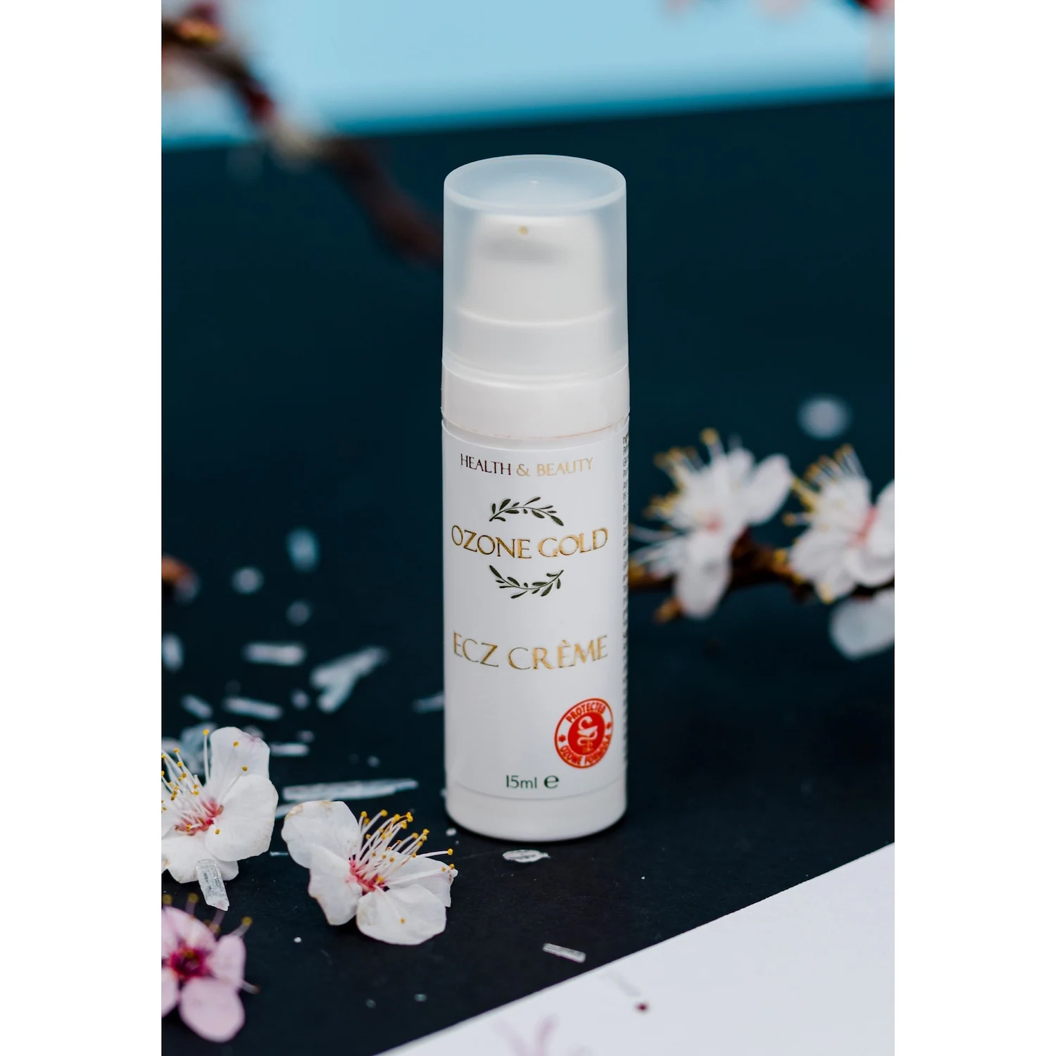 Creme Creme mit ozonisiertem Olivenöl