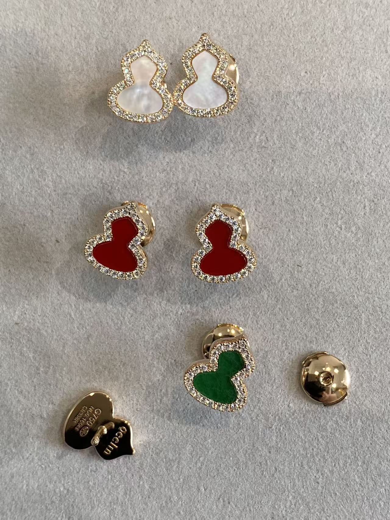 Queelin gourd jade earrings