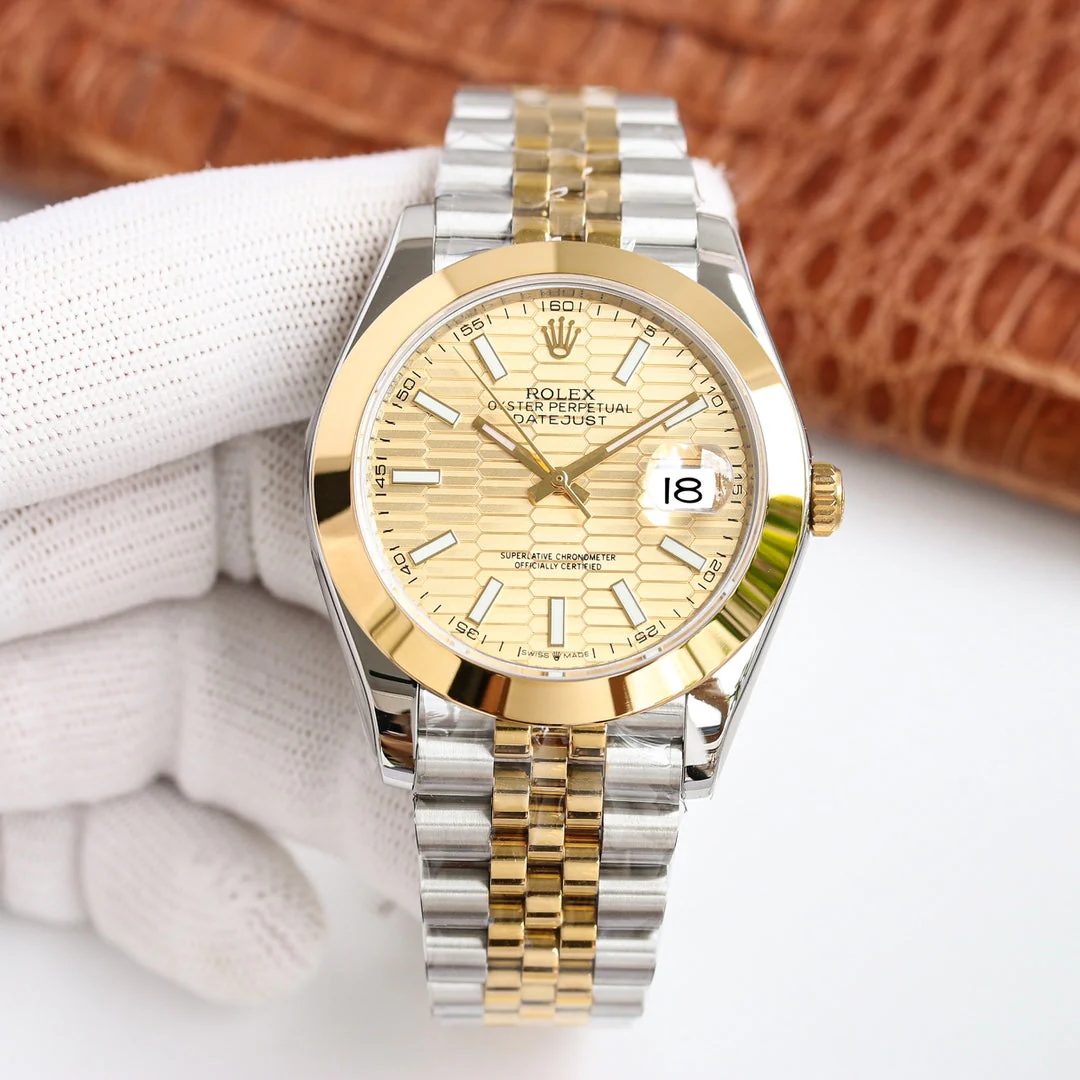 Rolex Watch DATEJUST 41M MOOTH BEZEL FLUTED DIAL Watch