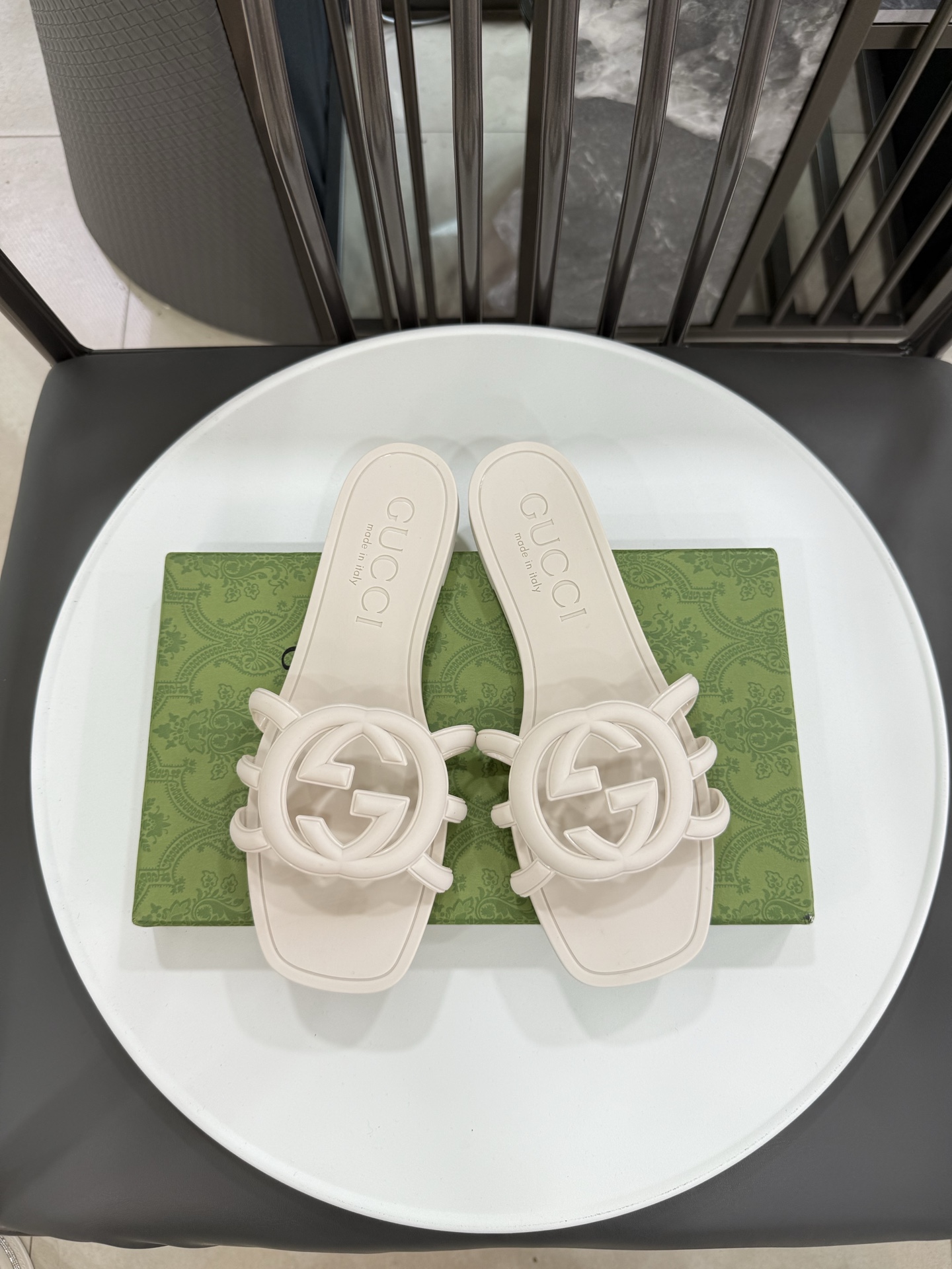 GUCCI Interlocking G Logo Cutout Square Toe Rubber Blondie TPU Slide Flat Sandals
