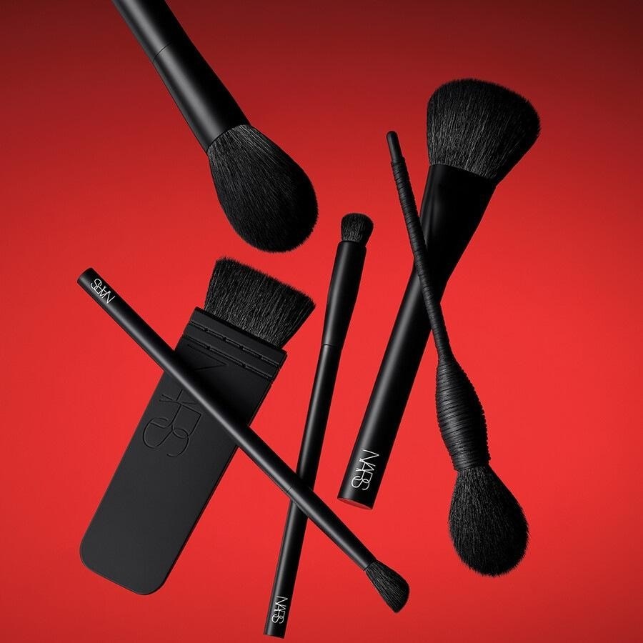 #27 Brow Defining Brush