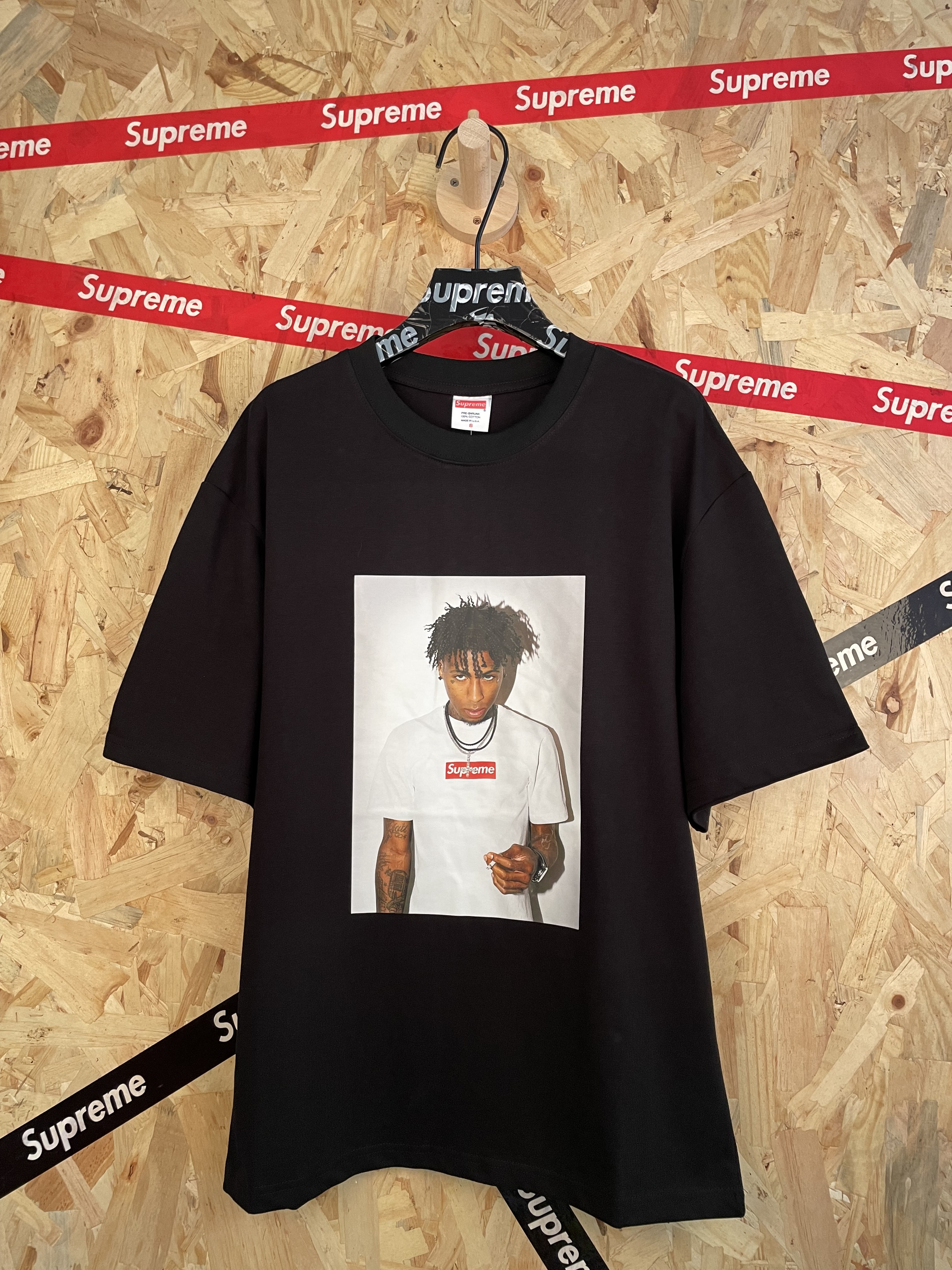 Black base, dirty braids, rapper, printed short-sleeved T-shirt