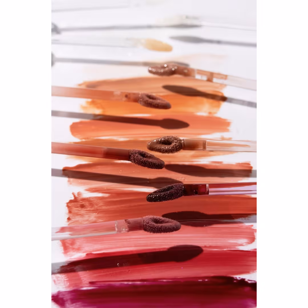 L.A. Girl  Lumilicious Lip Gloss