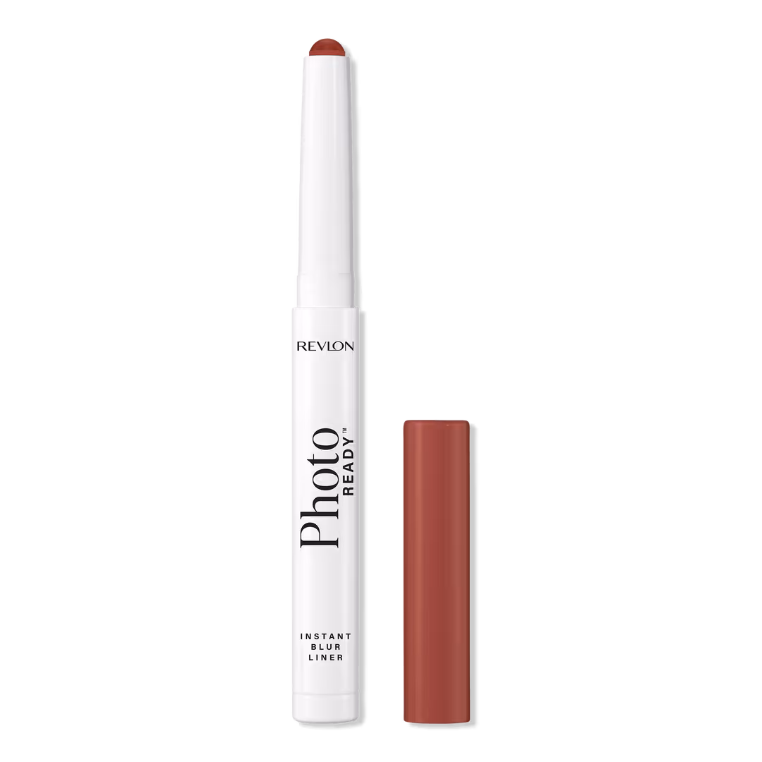Revlon  PhotoReady Blur Lip Liner