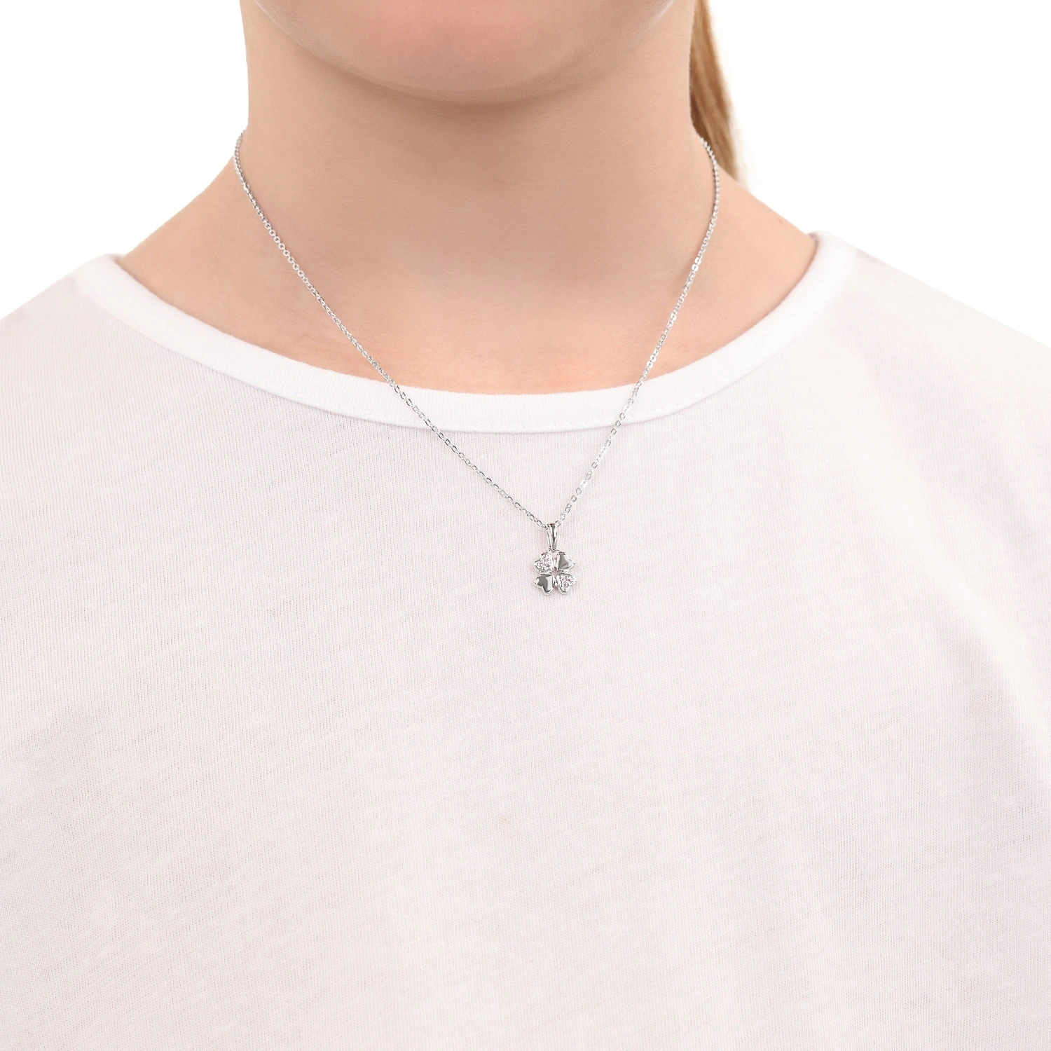 Kette mit Anhänger