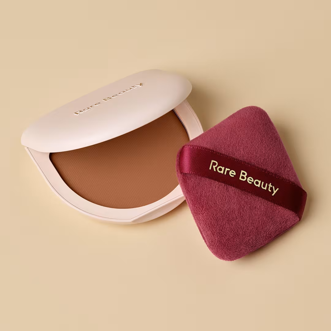 Rare Beauty  Soft Touch Setting Powder and Baking Puff Duo