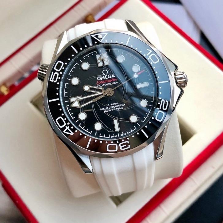Omega Watch SEAMASTER DIVER 300M CO-AXIAL 42MM 007 WHITE RUBBER
