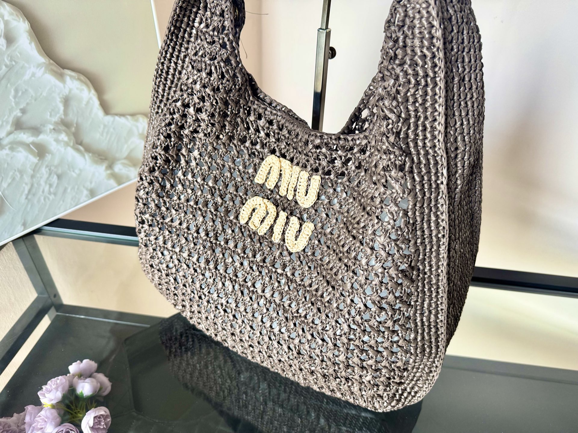 Miu Miu Raffia-effect Woven Shoulder Bag 10A