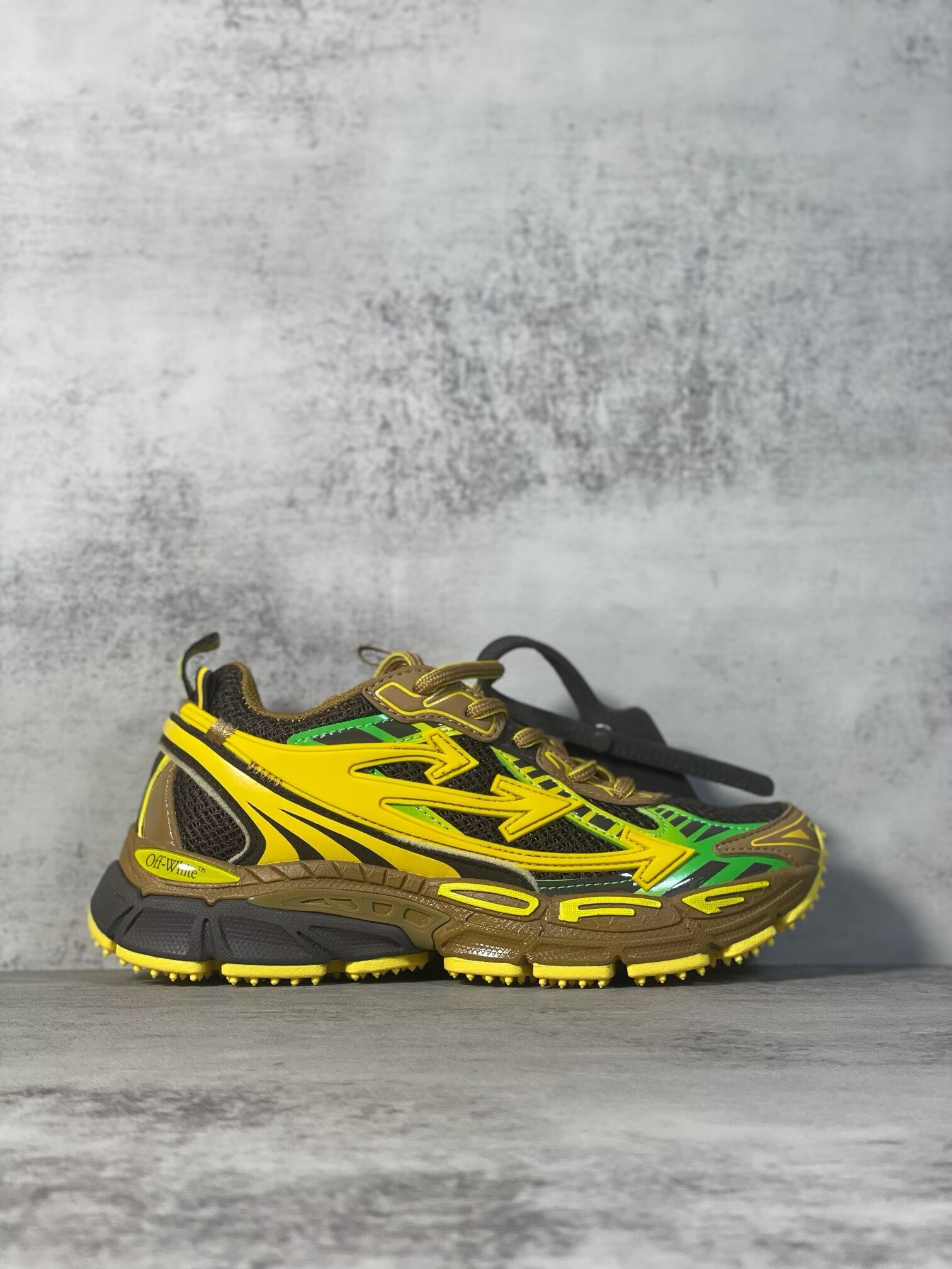 Off-White Be Right Back - CCSHOES