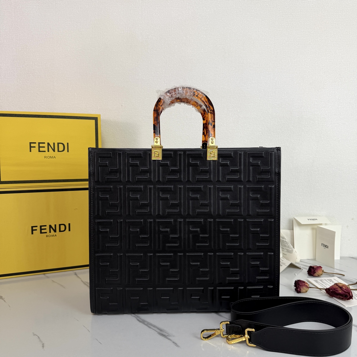 Fendi Peekaboo ISeeU Micro Leather Bag with FF Lining