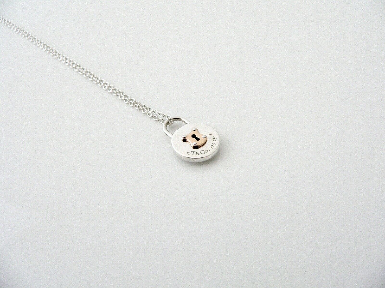 Tiffany & Co 18K Gold Silver Key Hole Circle Necklace Charm Chain Gift Love Cool