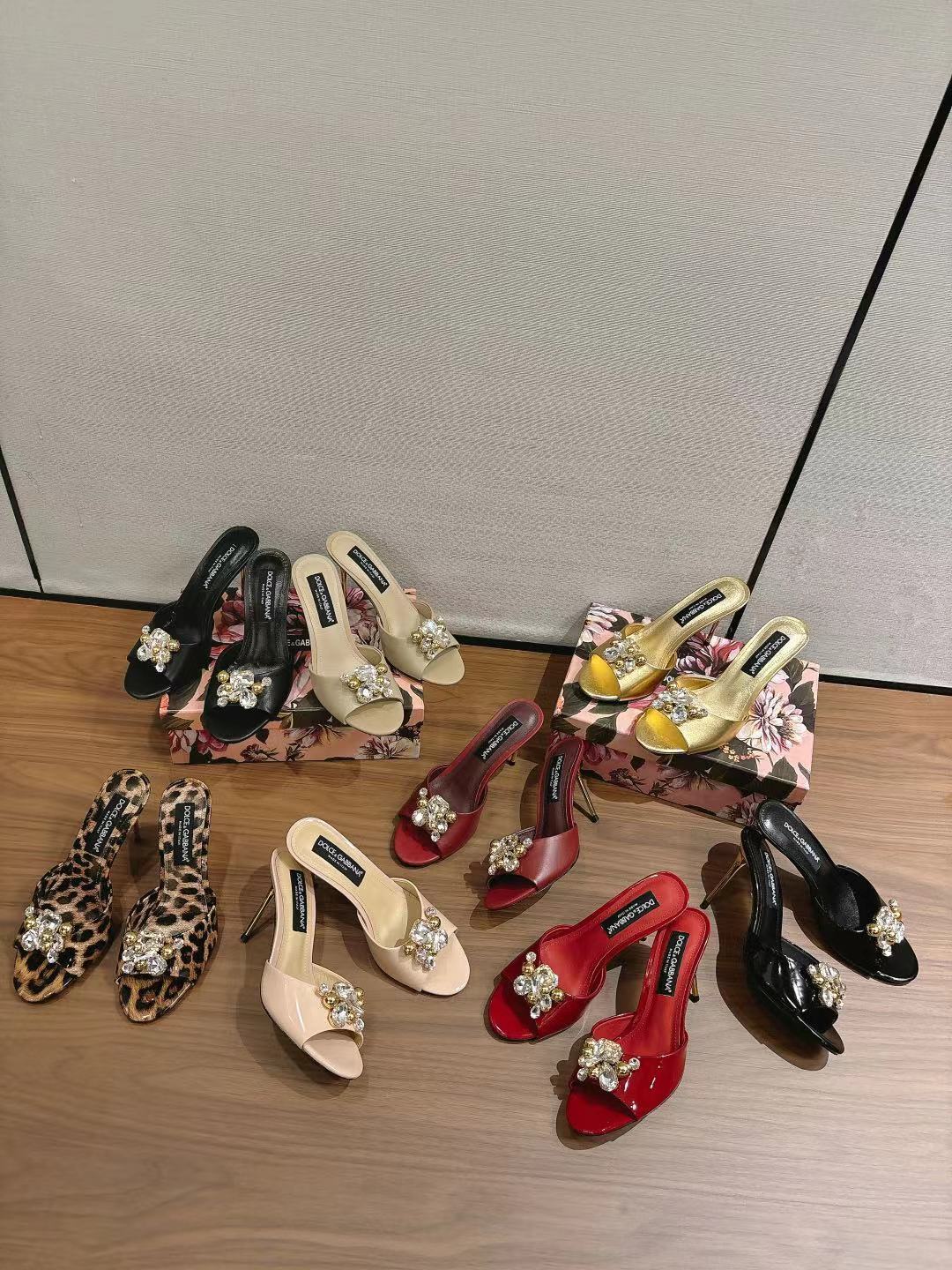 Dujiaban Pointed-Toe High Heels