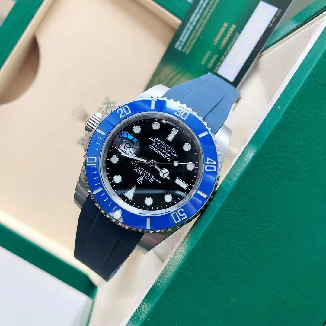 Rolex Watch SUBMARINER DATE 41 BLUE BEZEL BLACK DIAL RUBBER STRAP