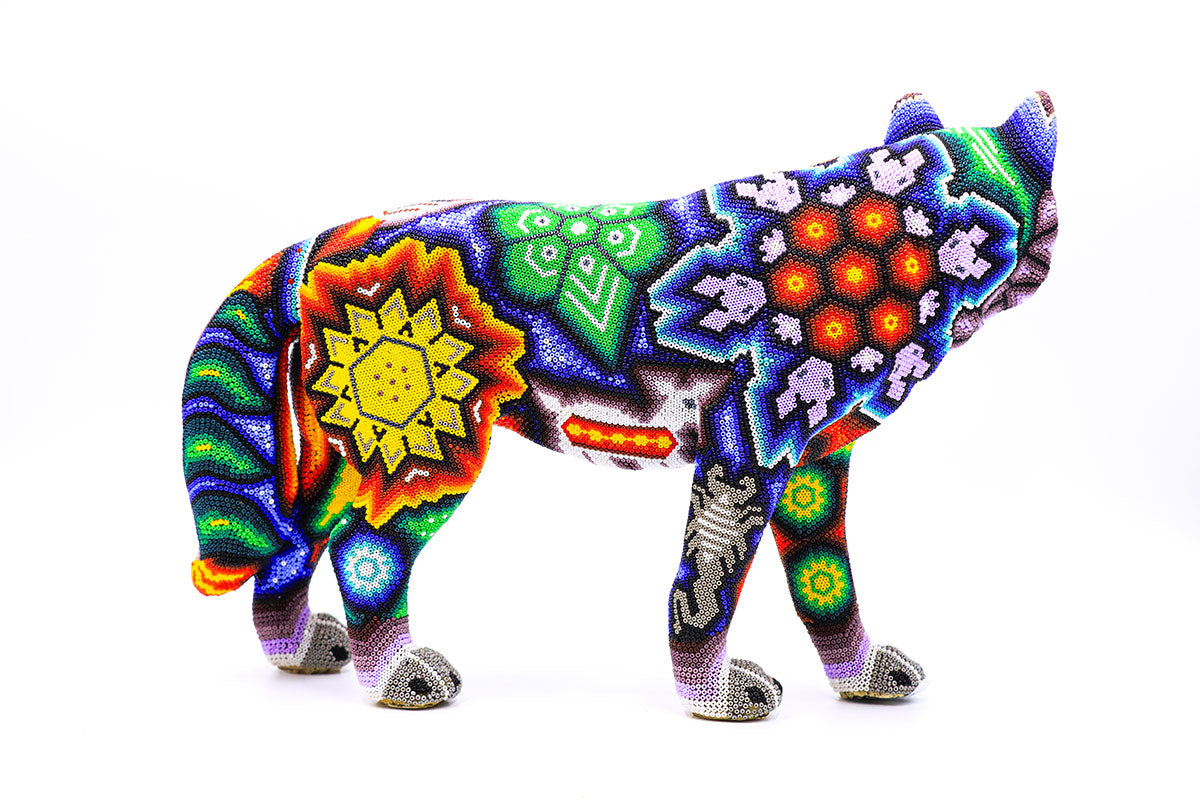 Lobo Salvaje - Obra de Arte Huichol
