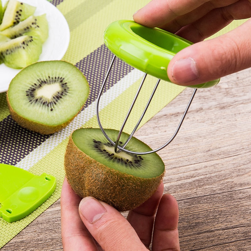 Kiwi Cutter Peeler cocina Gadgets Tools Slicer Kiwi Fruit Slicer para Peeling & Quartering, Slices Fruit para Fruit Salad & Snacking （Green）