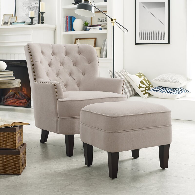 32&rdquo; Wide Tufted Wingback Chair y Ottoman