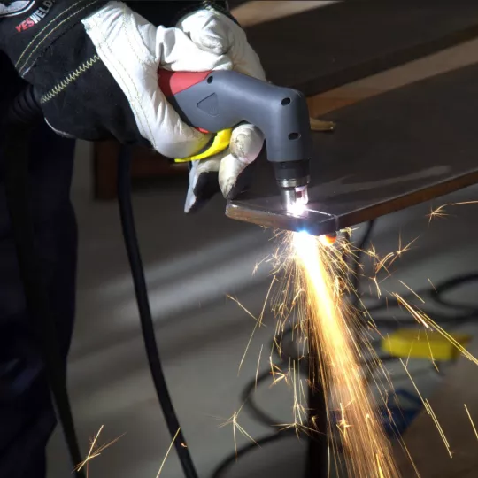 Máquina de soldadura láser de metal portátil