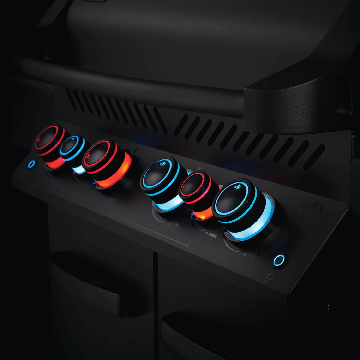 Parrilla de gas propano Napoleon Phantom Prestige 500 con quemador trasero infrarrojo, quemador lateral infrarrojo y kit de asador, negro mate-P500RSIBPMK-3-PHM