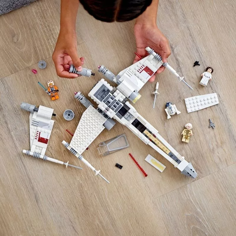 kit Lego Star Wars Caza Ala X De Luke Skywalker 75301 3