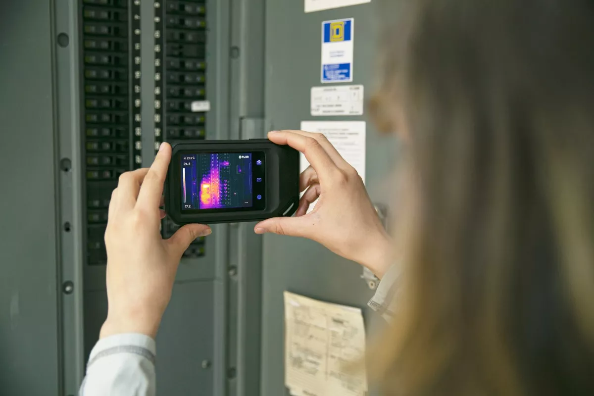 Cámara Termográfica 19,200 Píxeles Con Software Wifi Flir C5