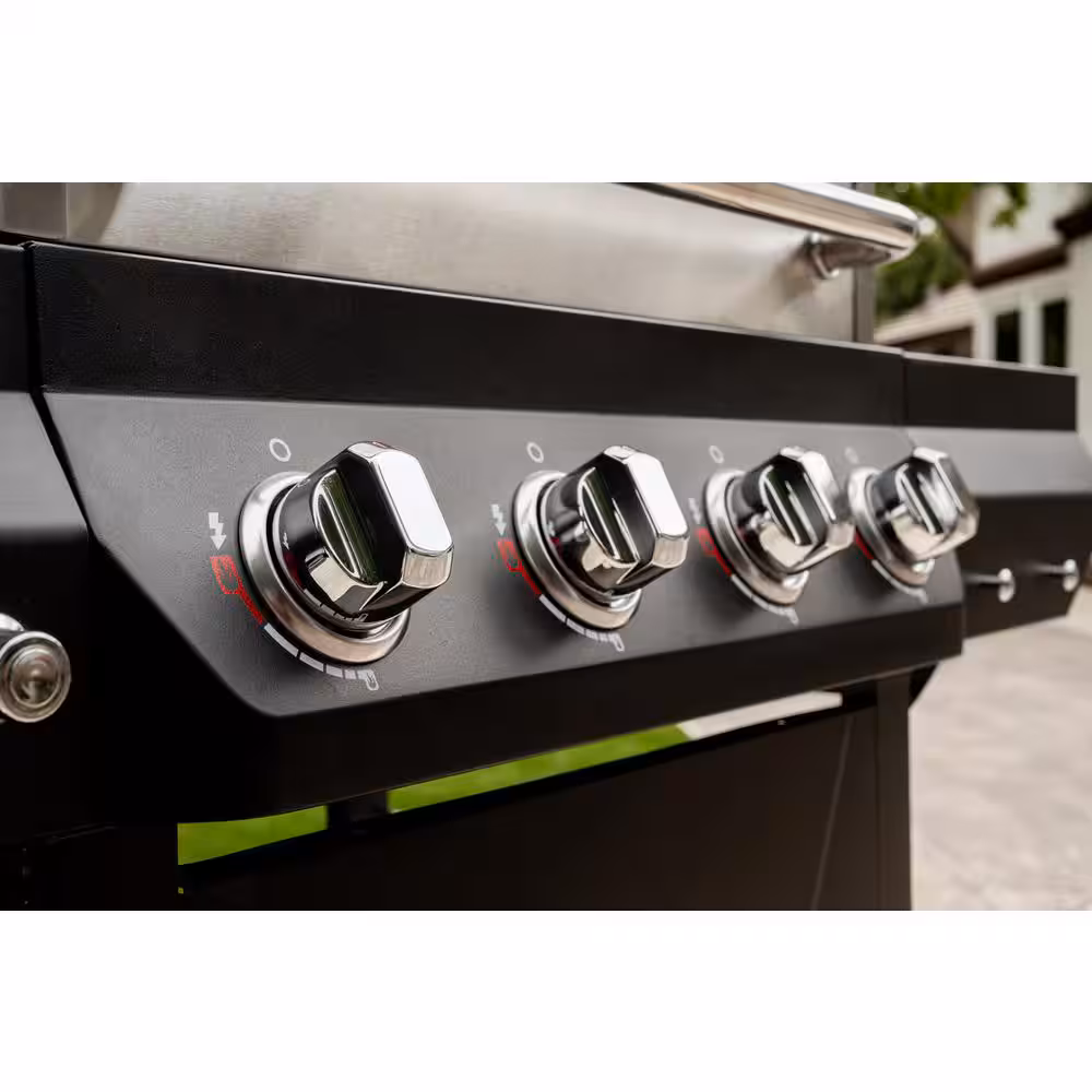 Parrilla de gas propano Nexgrill de 4 quemadores en color negro con tapa principal de acero inoxidable 720-0925PG