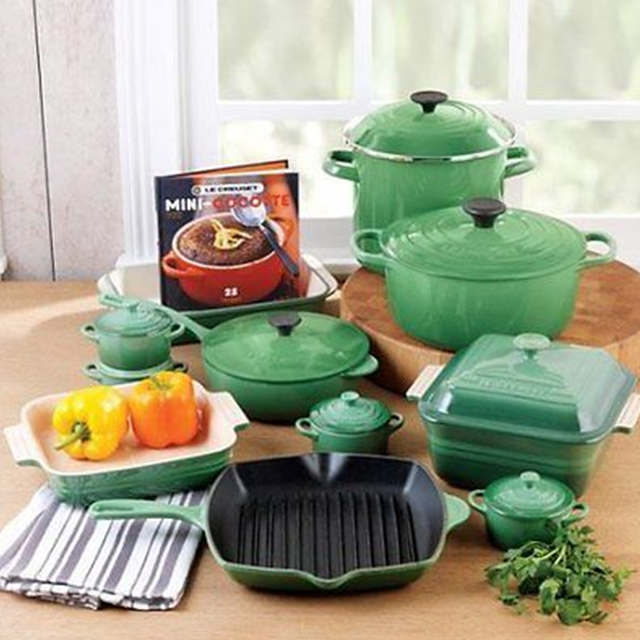 Exclusivo juego de utensilios de cocina de hierro fundido de 20 piezas
