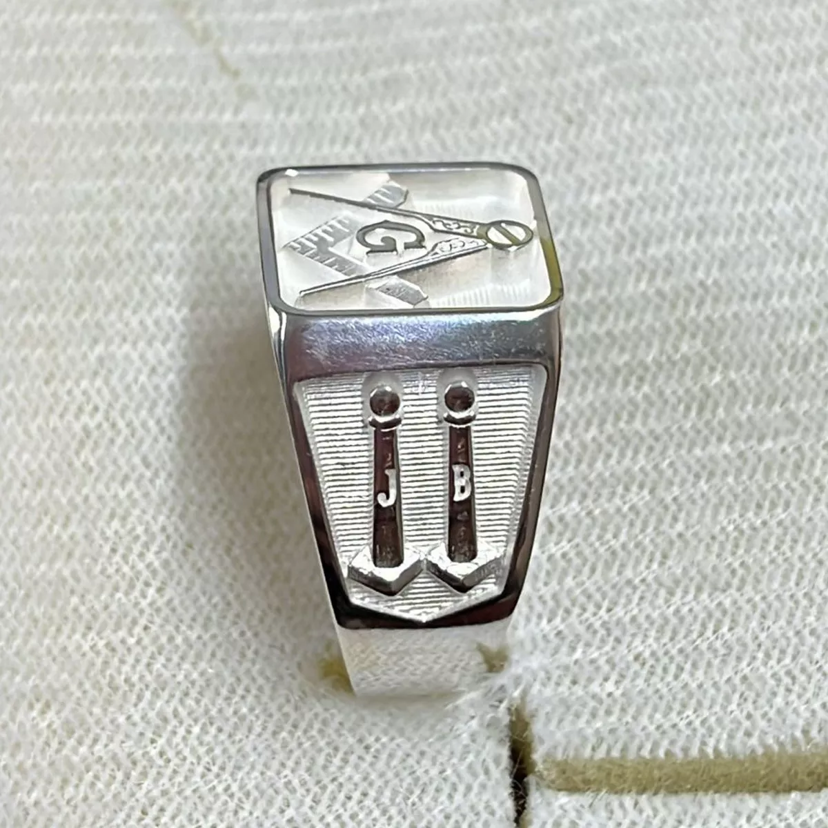 Anillo De Los Masones En Plata Ley.925