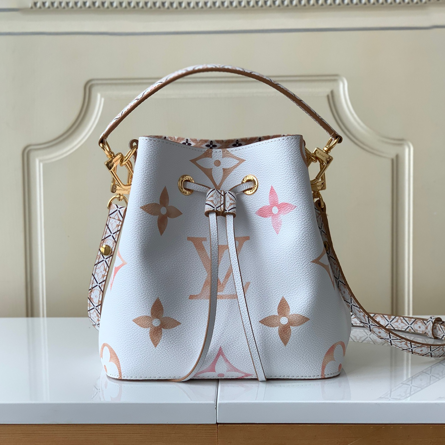 Louis Vuitton LV NéoNoé BB-Multiple collections