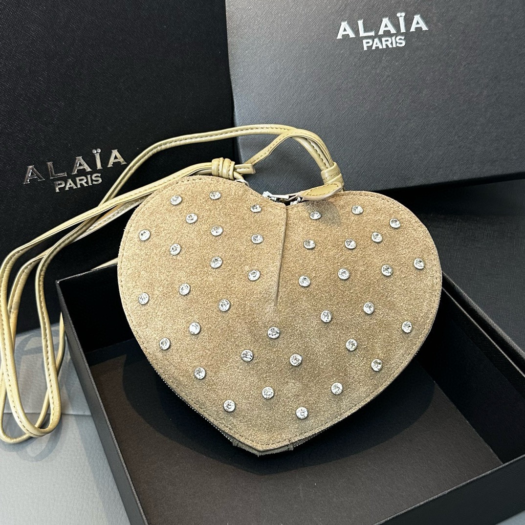 ALaia Diamond Heart Handbag