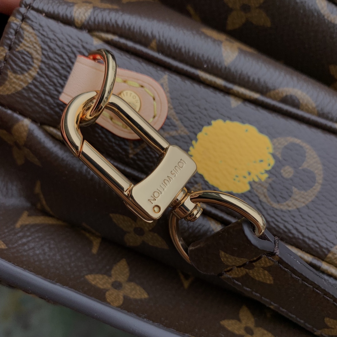 Louis Vuitton YK Pochette Metis M46384