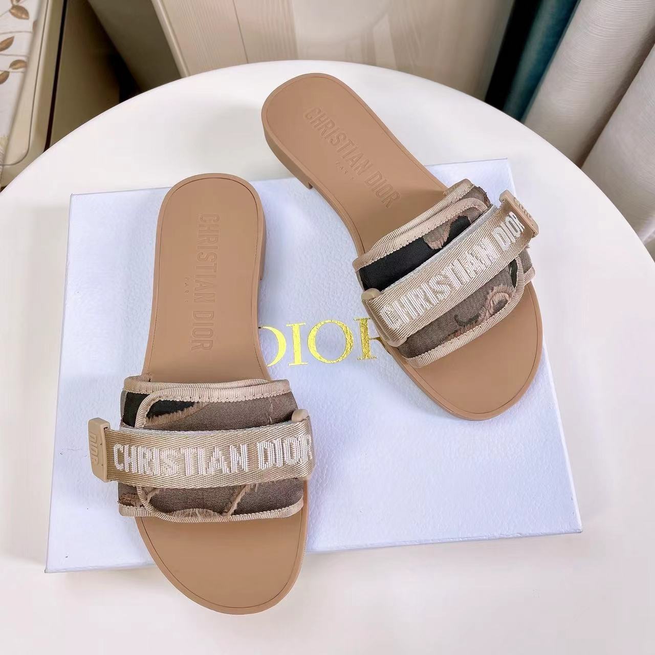 Dior DWAY Slide Slipper Sandals  With Adjustable Type Slide Sandal