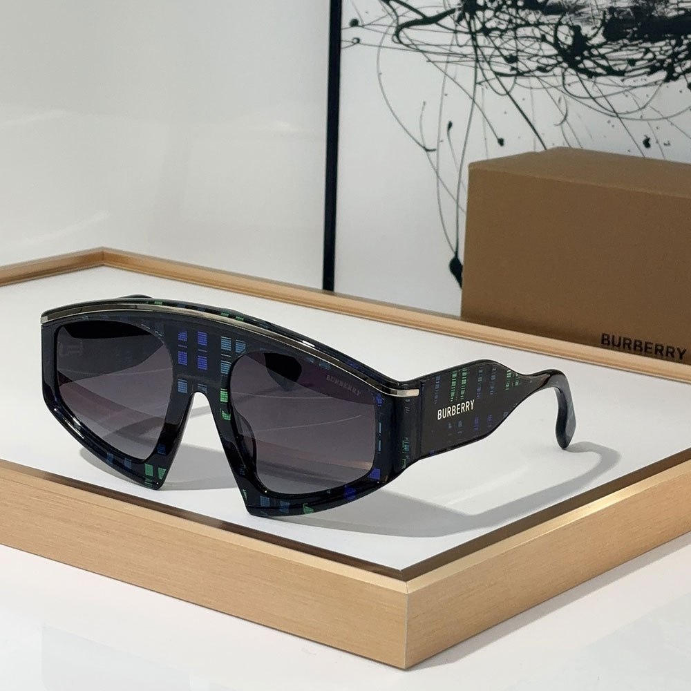 Buberry Framed Printed Cat-eye Sunglasses