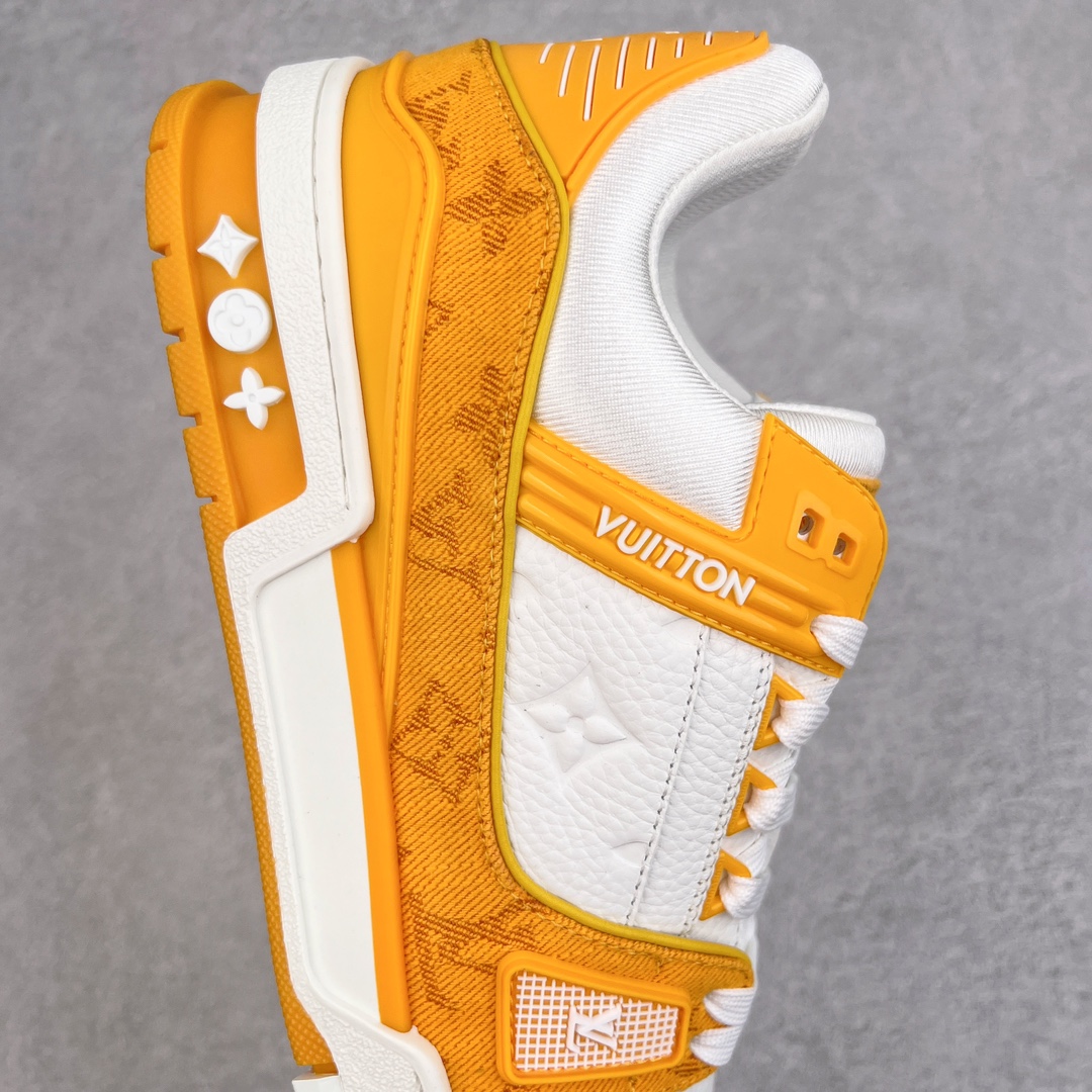 Louis Vuitton Sneakers yellow